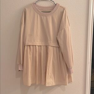 (4 for $20) Cream Long Sleeve pleated sweater Dress. Size M/L